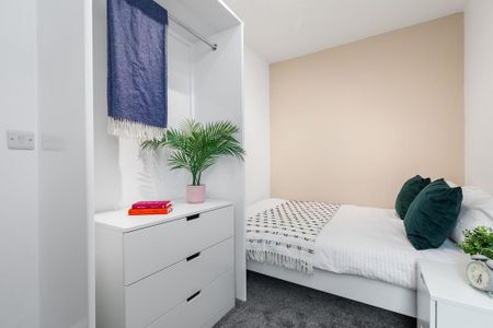 6 bedroom house to rent - Photo 4