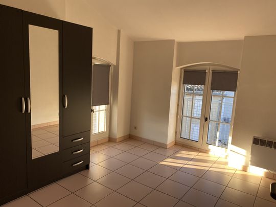Location Appartement 2 pièces 49m² CASTELNAUDARY 11400 - Photo 1