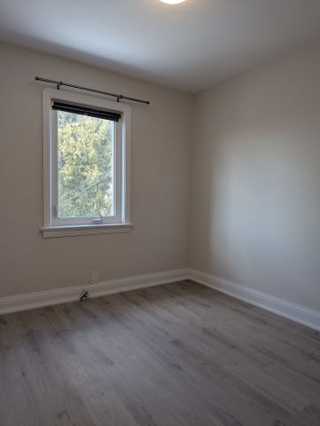 For Lease - 292 Scott Road Unit# Main Floor, Toronto, Ontario - Photo 2