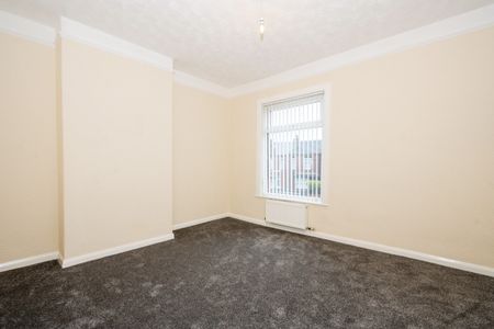 2 bedroom house to rent Bolton Road, Ashton-in-Makerfield, Wigan, WN4 - Photo 4