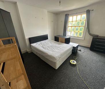 Room in a Shared Flat, Rock Street, BN2 - Photo 3