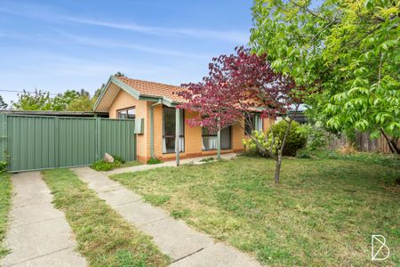 13 Wambool Street, Narrabundah ACT 2604 - House For Rent | Domain - Photo 2