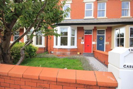 3 bedroom terraced house to rent - Photo 2