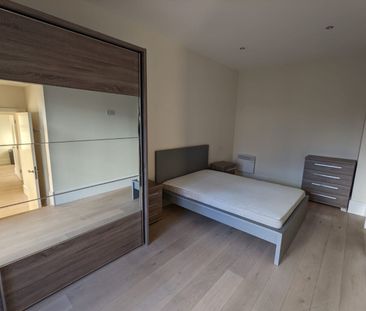 The Dock Office, Furness Quay, Salford Quays, M50 - Photo 3