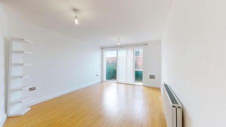 2 bedroom flat to rent - Photo 3