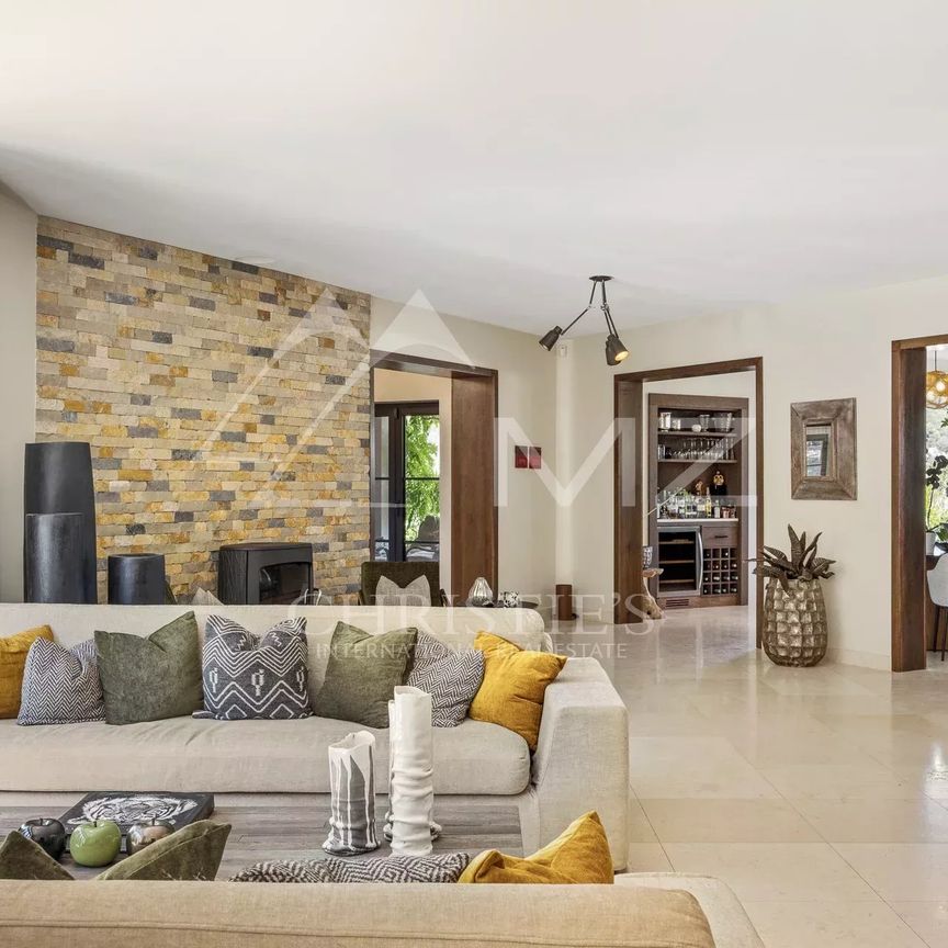 Arrière pays Cannois - Propriété rénovée avec vue panoramique - Photo 1