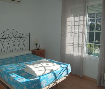DETACHED VILLA FOR WINTER RENT SITUATED IN THE FRIGILIANA COUNTRYSIDE - Photo 4