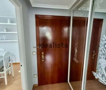 Alquiler de piso en Poligono Riaño, 4 - Photo 3