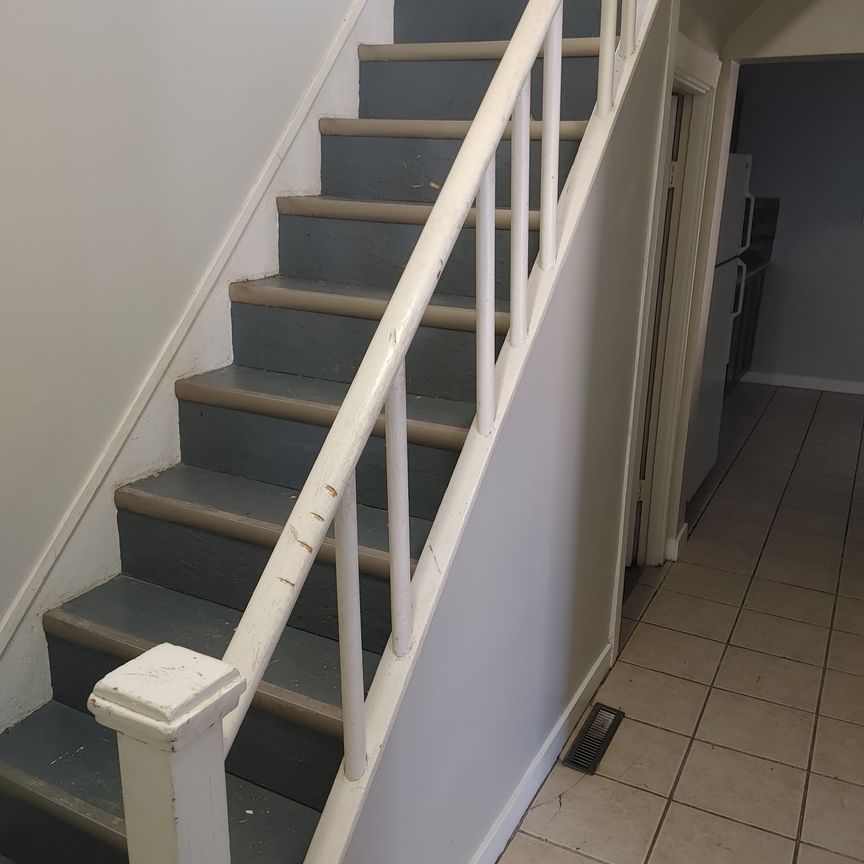 1368 ATHOL 3 BEDROOMS - Photo 1
