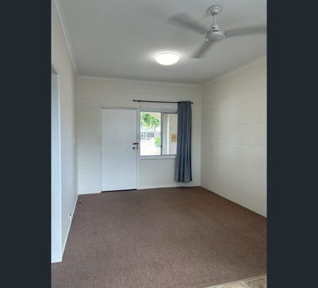 4/2-4 Steen Avenue, Bucasia, Qld 4750 - Photo 1