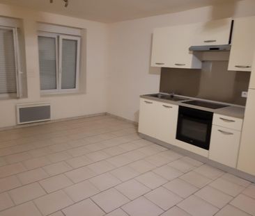 Location Appartement 1 pièce 32m² HAZEBROUCK 59190 - Photo 2