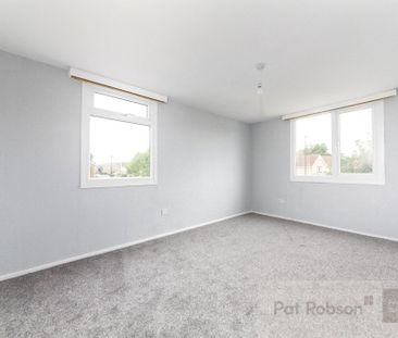 Chesters Avenue, Newcastle Upon Tyne - Photo 3