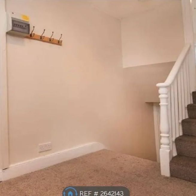 1 Bed Flat, Stoke Newington Road, N16 - Photo 1