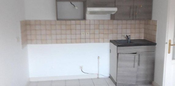 Location appartement rénové 2 pièces 28.88 m² à Cluses (74300) - Photo 2