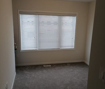 For Lease - 32 Oaktree Drive, Haldimand, Ontario - Photo 5