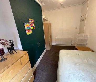 Room in a Shared Flat, Ranelagh Road, NW10 - Photo 2
