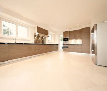 Beautiful villa 7,5 p / 5 bedrooms / 4 bathrooms / Terrace with garden - Photo 3
