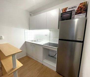 LOCATION - T2 MEUBLÉ + PARKING - Photo 4