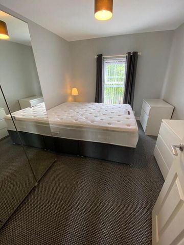 Flat 1, 22 Eglantine Avenue, Off Malone Road, Belfast, BT9 6DX - Photo 2