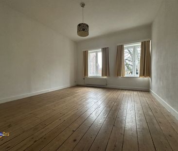 Ruime stadswoning met 3 slpks en koer - Photo 3