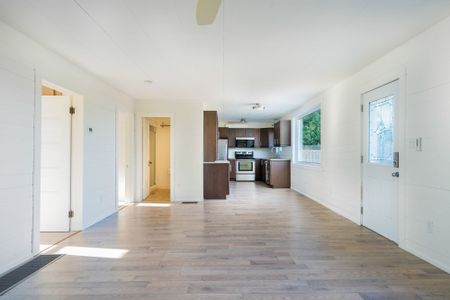 For Lease - 35 St. Clair Street, Collingwood, Ontario - Photo 3