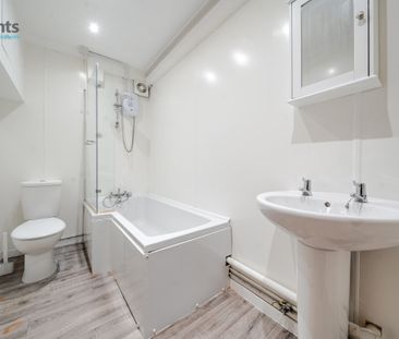 4 bedroom terraced house to rent - Photo 6