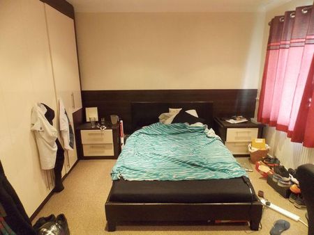 6 bedroom terraced house to rent - Photo 2