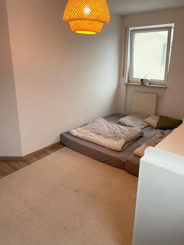 Schöne helle 3 Zimmer- Wohnung in Heßdorf zu vermieten - Photo 2