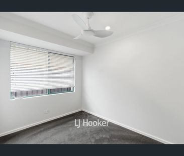 Modern Family Home with Mammoth Powered Shed, Solar & Exceptional S... - Photo 6