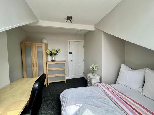 4 bedroom house share to rent - Photo 1