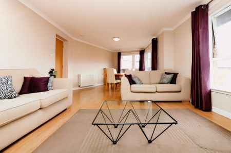 3Bedrooms, 2Bathrooms - Photo 4