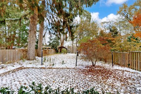 For Lease - 327a Beechgrove Drive, Toronto, Ontario - Photo 3