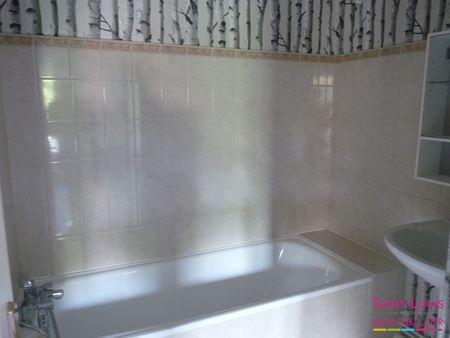 Appartement CARRIÈRES SOUS POISSY 2 pièces 33.25 m², - Photo 2