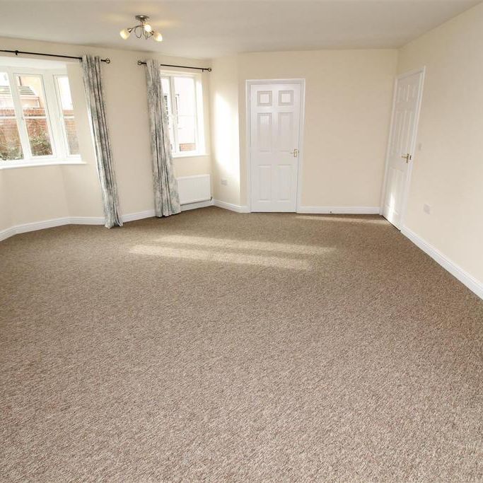 3 bedroom terraced house to rent - Photo 1