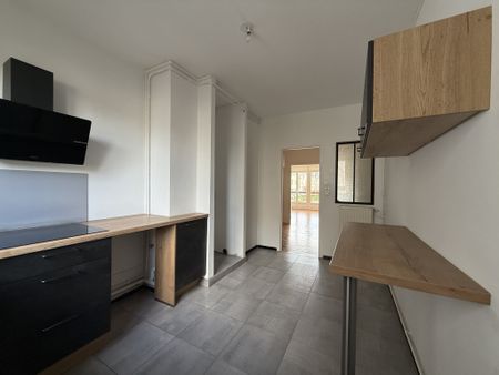 Location Appartement 3 pièces 71m² LE MANS 72000 - Photo 3