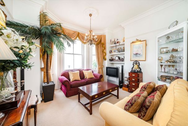 Earl's Court Square, SW5, London - Photo 1