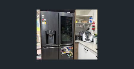 Fully renovated 2 bedroom, 2 bathroom home – bills, & furniture included - Photo 2