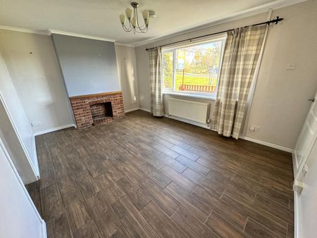 2 bedroom end of terrace house to rent - Photo 2