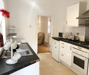 4 bedroom house share to rent - Photo 5
