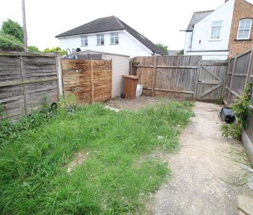 1 bedroom in a house share to rent - Photo 6
