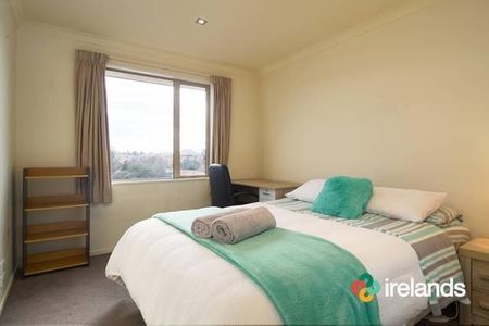 Furnished double room available – Power & Internet Included! - Photo 3