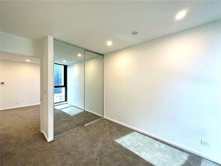 2204/81 City Road - Photo 2