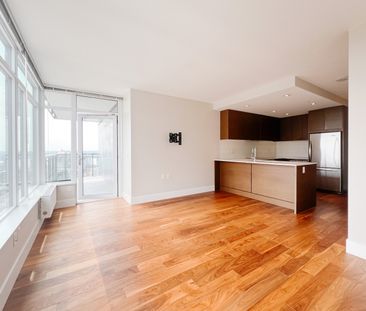 Shine Bright! - Photo 2