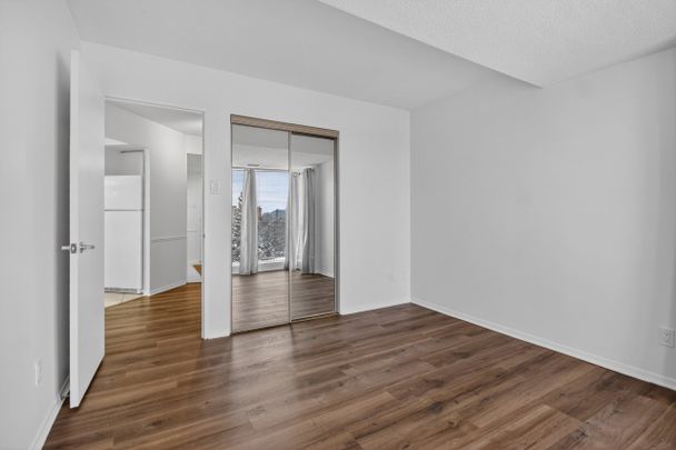 For Lease - 545 St Laurent Boulevard, Manor Park - Cardinal Glen and Area, Ontario - Photo 1