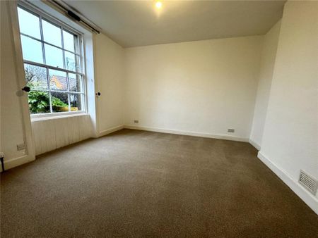 3 bedroom end of terrace house to rent - Photo 4