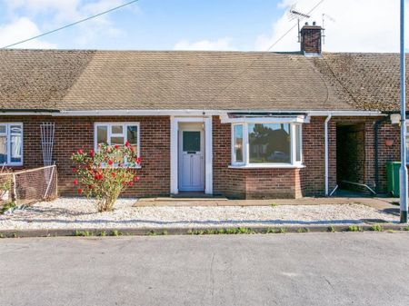 2 bedroom bungalow - Photo 4