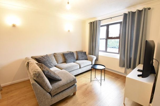 3 bedroom semi-detached house to rent - Photo 1