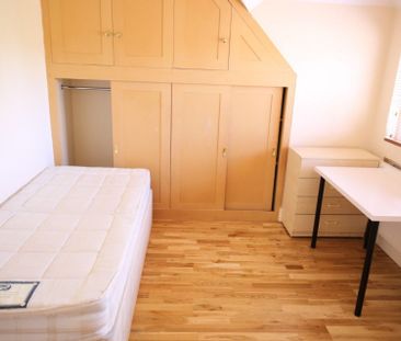 Flat, The Ridgeway, London - Photo 5