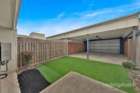 Impressive & Great Location! - Photo 5