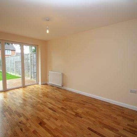 Anslow Gardens, Iver, SL0 - Photo 1